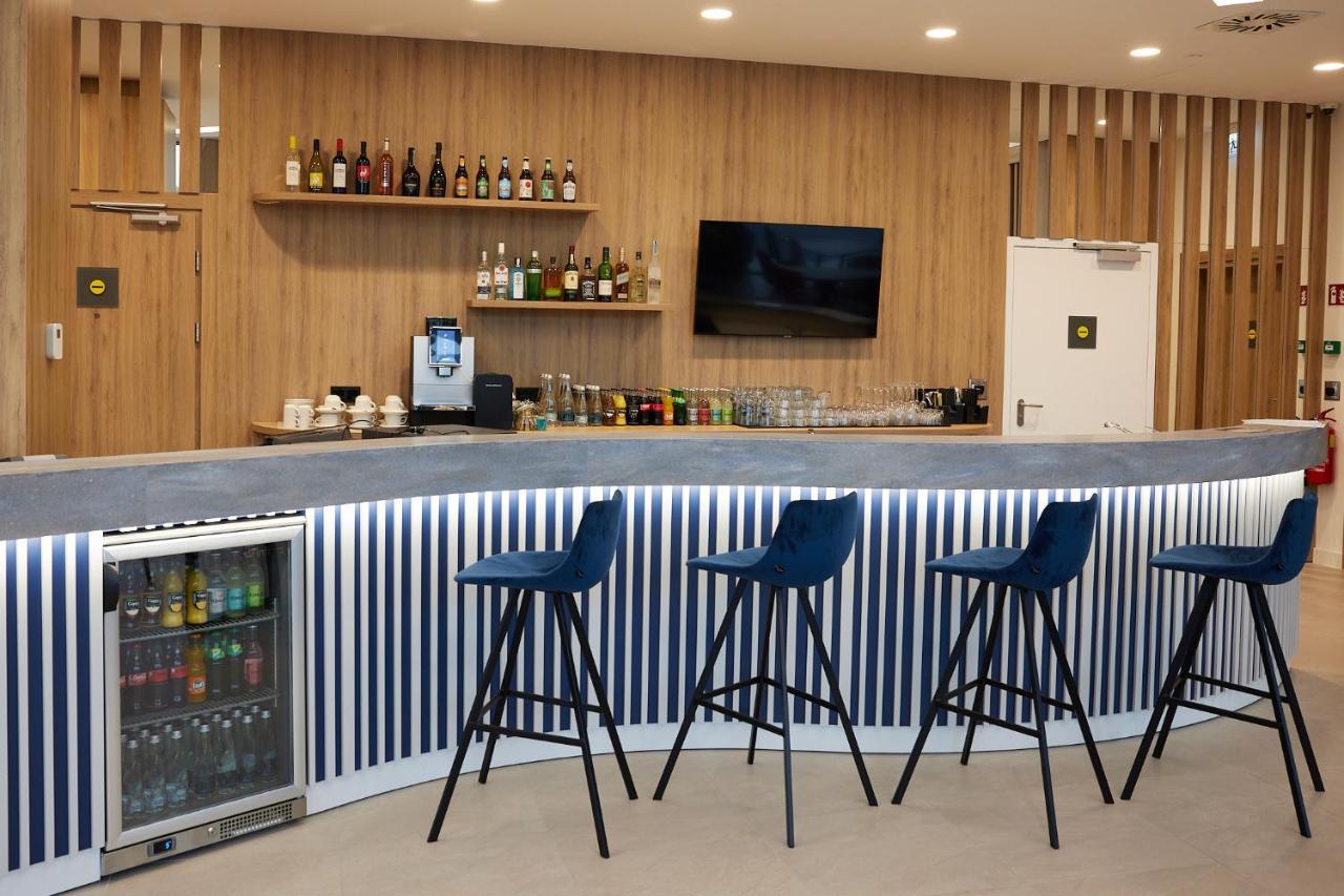 Hampton By Hilton Poznan Swarzedz Hotel Bagian luar foto