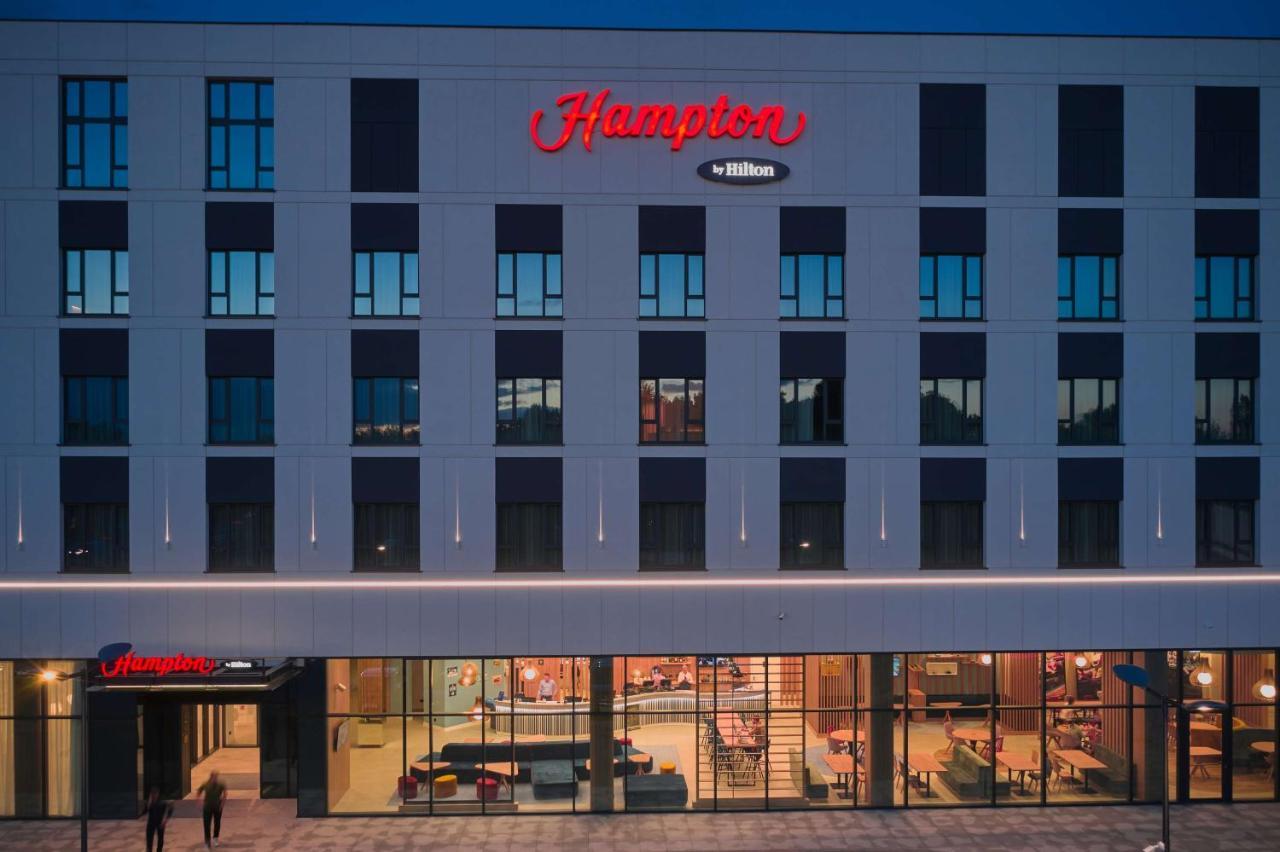 Hampton By Hilton Poznan Swarzedz Hotel Bagian luar foto
